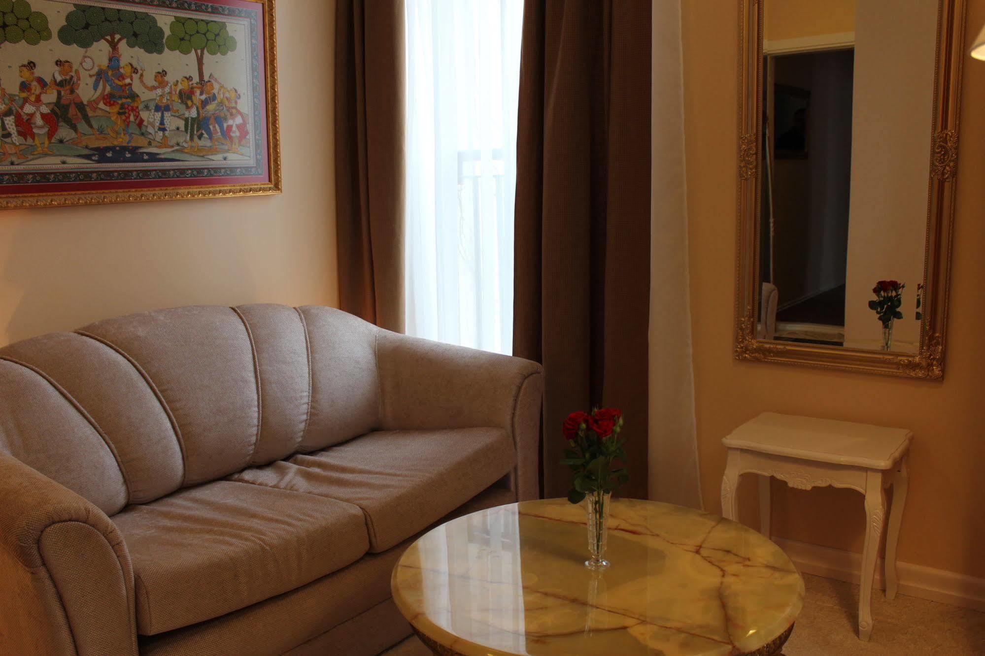 Hotel Radharane Kaunas Ngoại thất bức ảnh