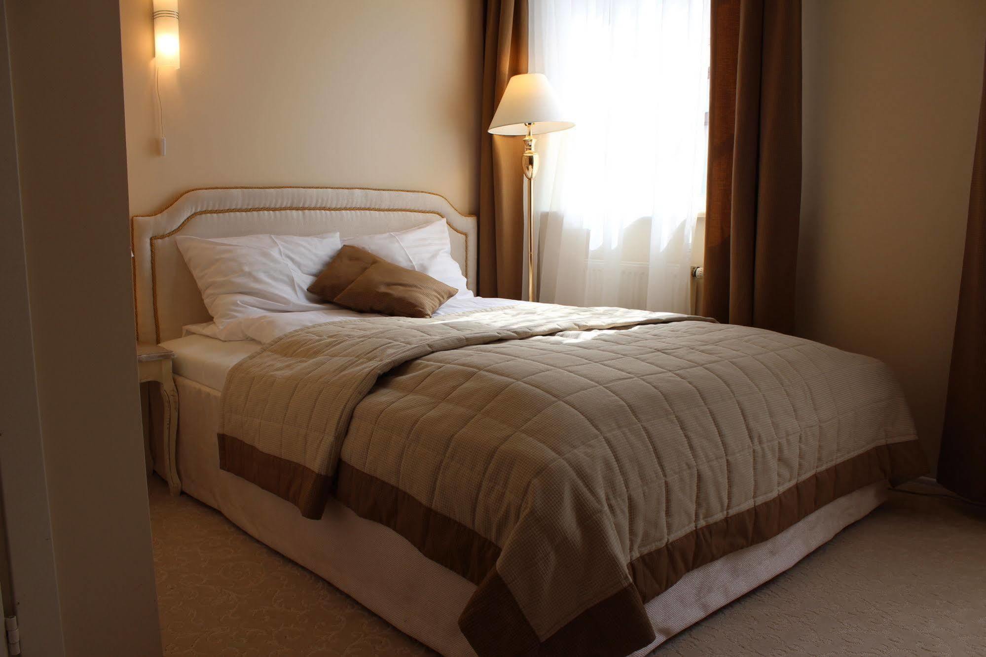 Hotel Radharane Kaunas Ngoại thất bức ảnh